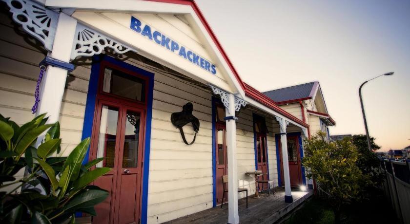Stables Lodge Backpackers Napier Exteriör bild